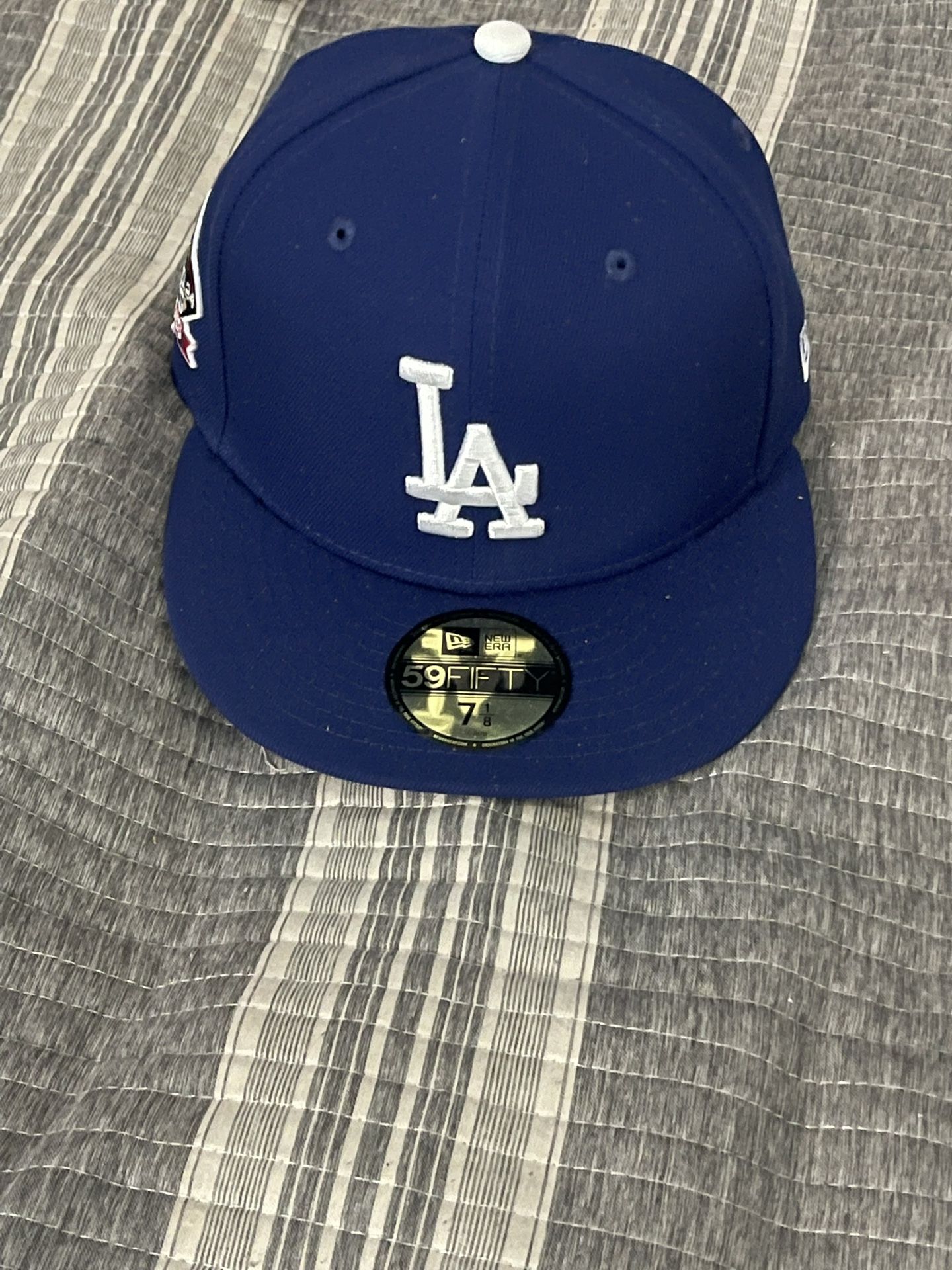 Los Angeles Dodgers New Era 2024 World Series Champions size 7 1/8