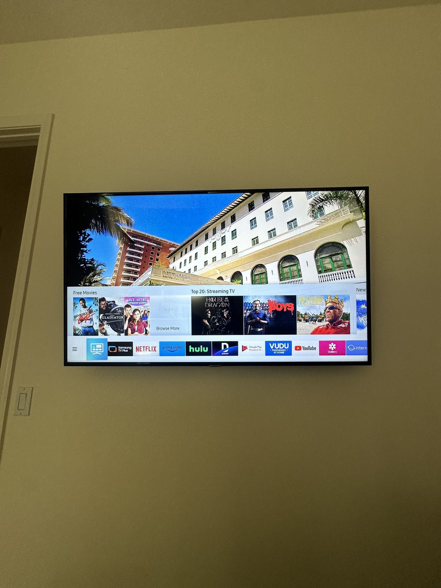 Samsung Smart TV 50”