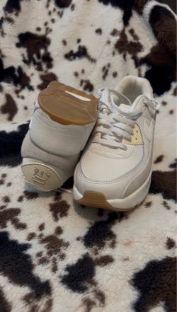 Nike Air Max Excee White Gum women’s  Size 7.5