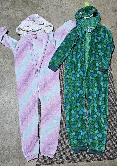 Mixed bag of Clothes