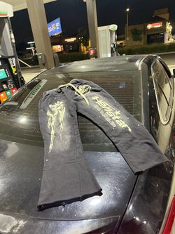 Hellstar Sweatpants Black with Gold Graphics