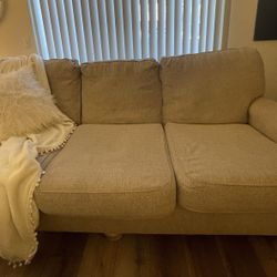 Sofa & loveseat