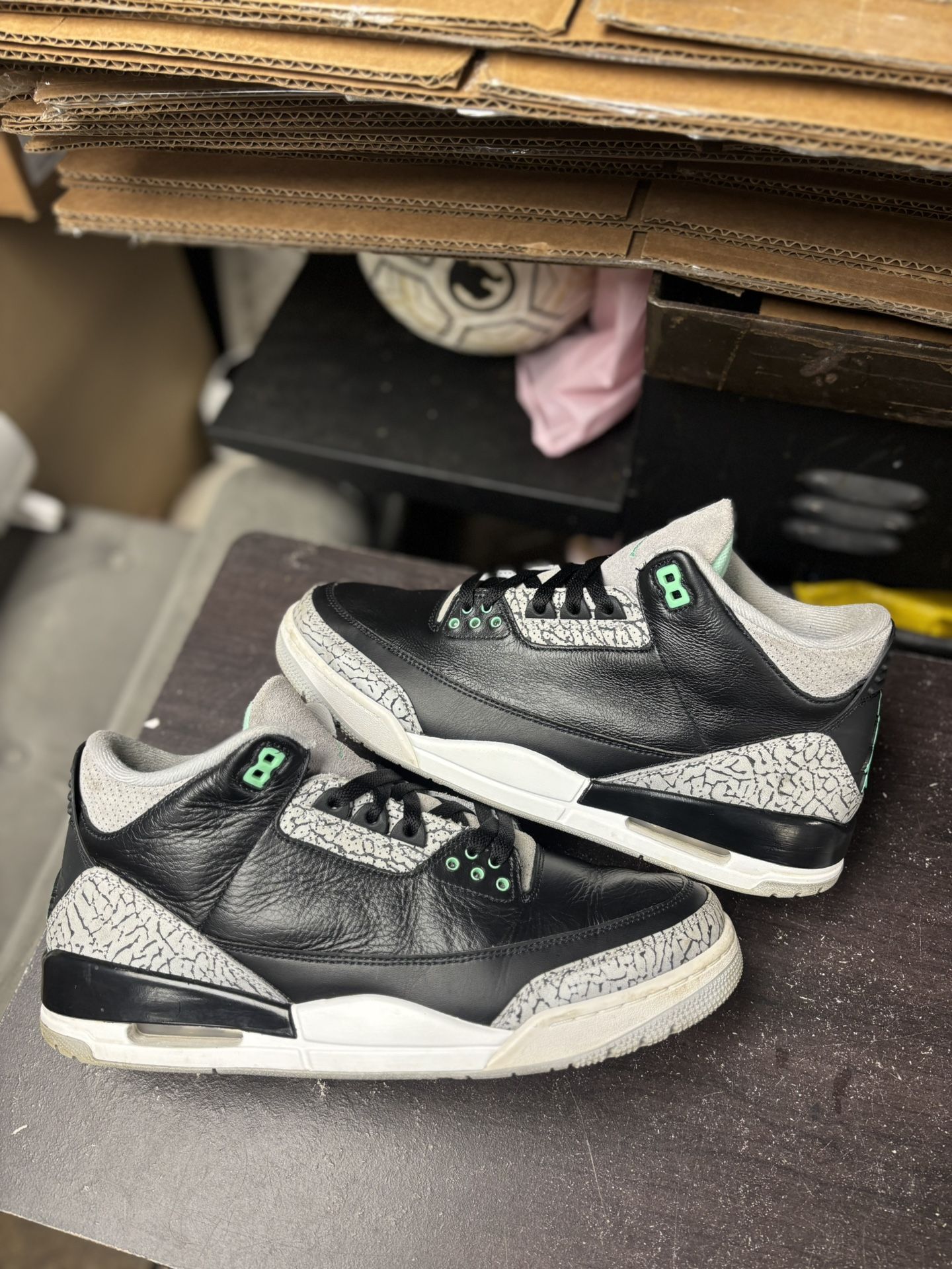 Air Jordan 3 Green Glow