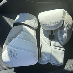 Hayabusa Kickboxing Gloves 