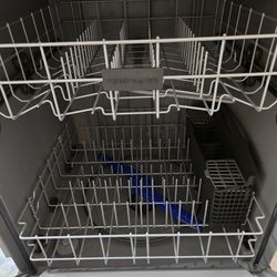 FRIGIDAIRE Dishwasher
