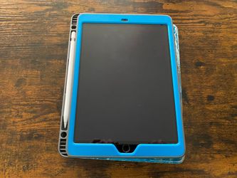 7th Generation iPad  With 1st Gen Apple Pencil 