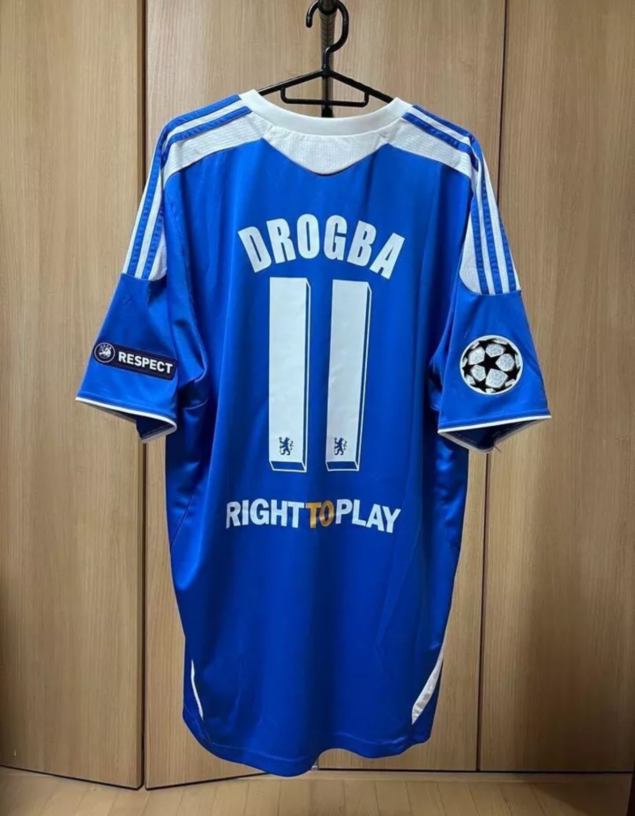 Chelsea FC Drogba 11番シャツ