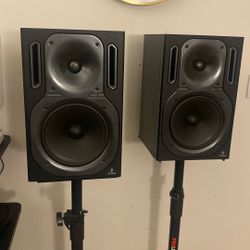 Behringer Truth b2031a Studio Monitors Speakers
