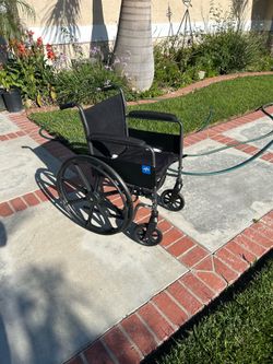 Medline wheelchair missing foot rest