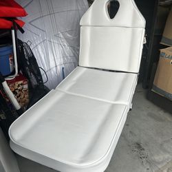 Lashing/ Spa Bed