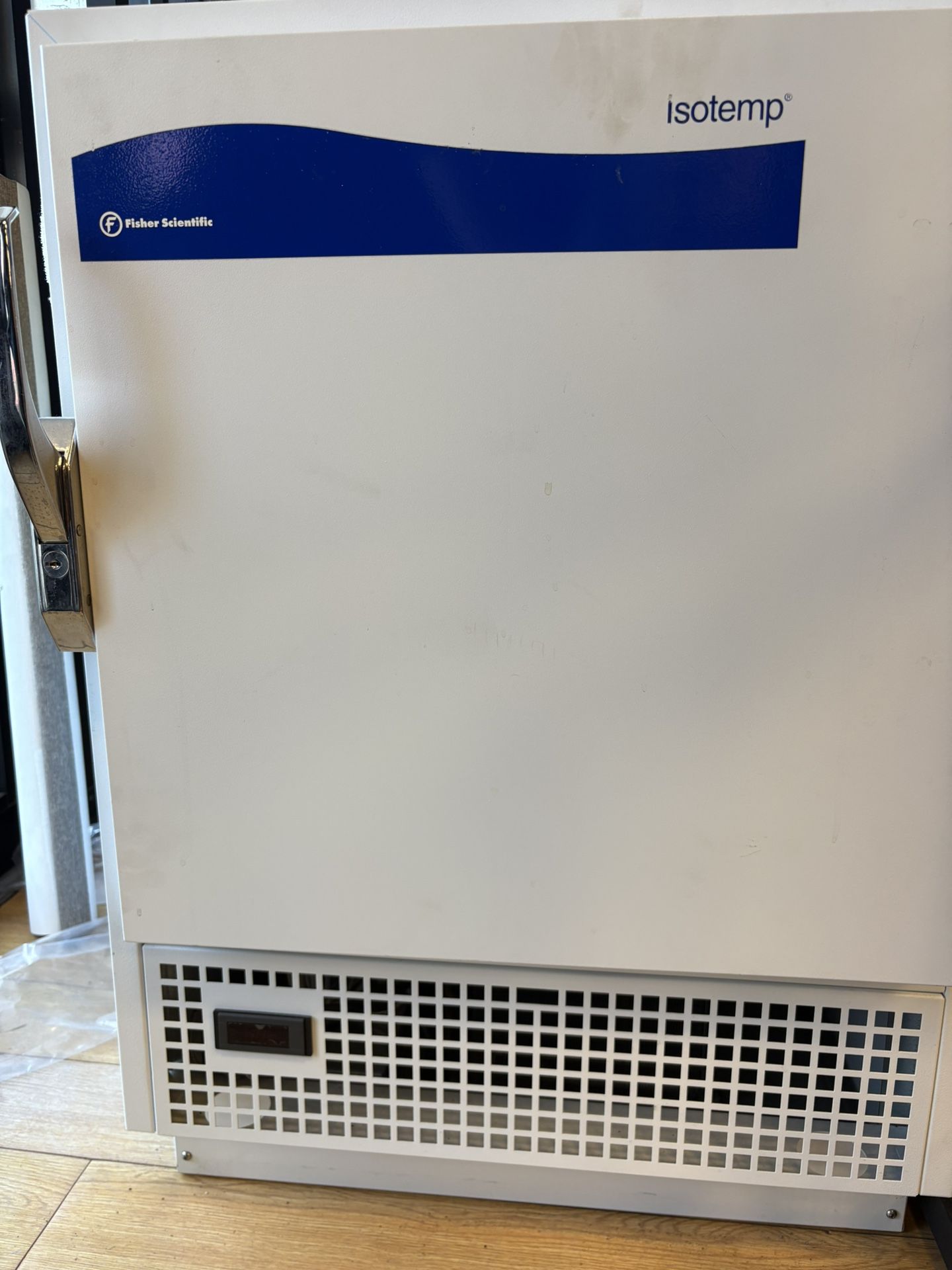 Title: Thermo Fisher Scientific Lab Refrigerator / Freezer – MR05PA (115V, R-134a) In