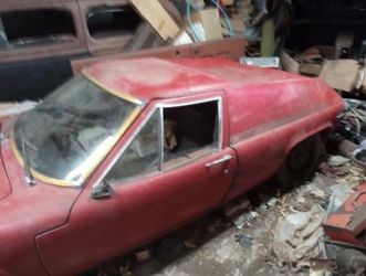 Vintage cars that need restoration