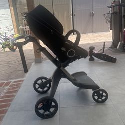 Stroller 