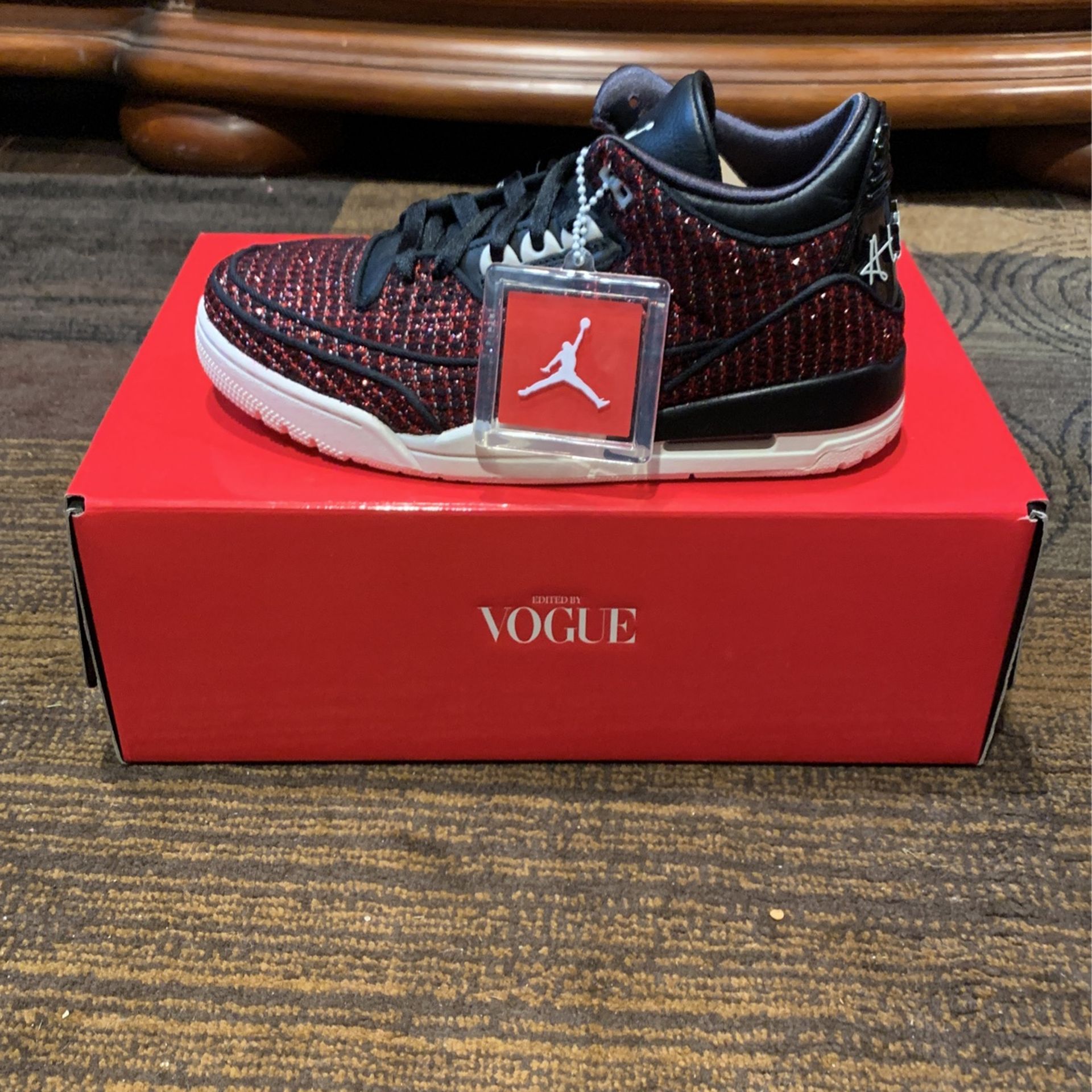 Jordan Retro AWOK Vogue University (Woman's)