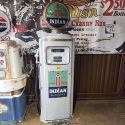 Gas Pumps Vintage Collectibles 