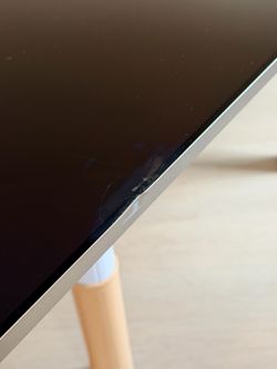 Cracked LG OLED G4 77"
