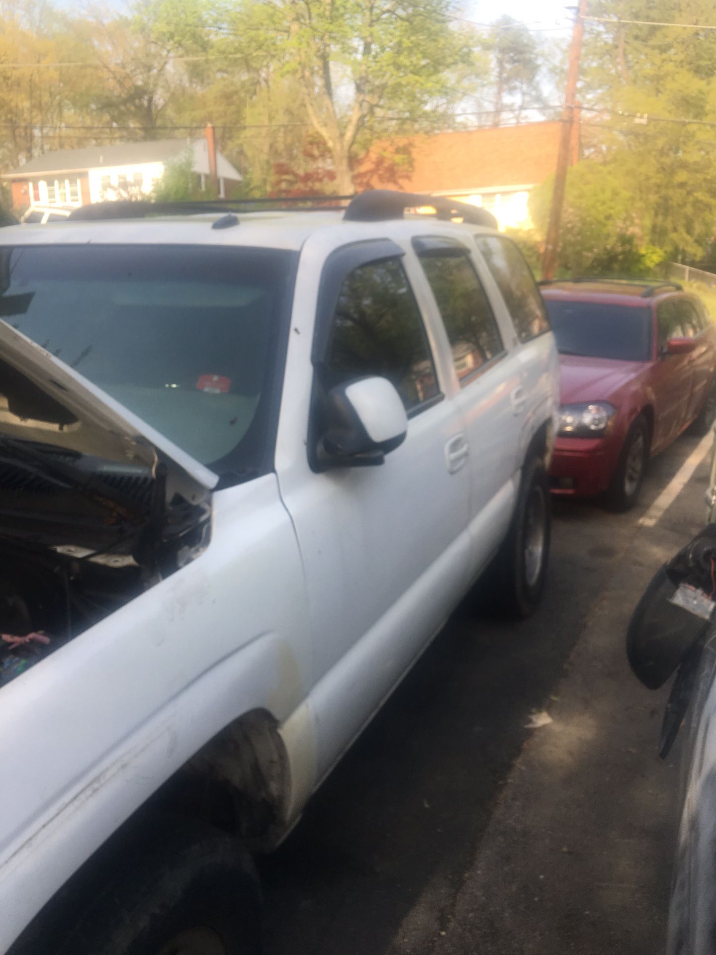 2003 Chevrolet Tahoe z71 for parts or the whole car