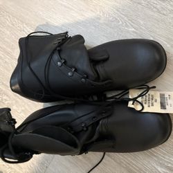 Brand new military style lace up boots