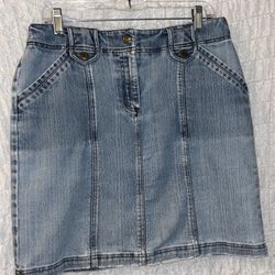 Jones New York Signature: Distressed Denim Skirt, Pockets, Belt Loops, Size: 10