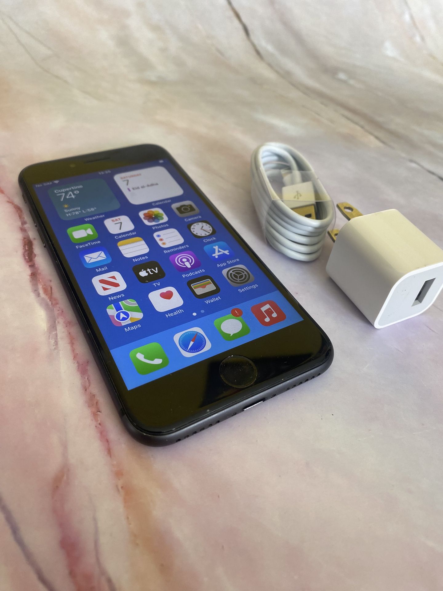 IPhone 7 32 GB unlocked for all carriers ( Each 90$)