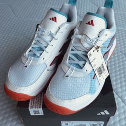 AVA FLASH HARDCOURT SHOES. PERFECT FOR PICKLEBALL