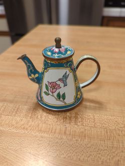 Kelvin chen teapot