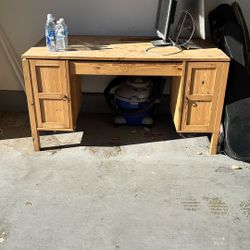 Desk. Solid Wood.  Desk is Heavy Would Need Two People To Lift