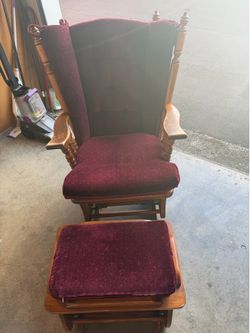 Nursery swing chair, vintage in great shape and condition