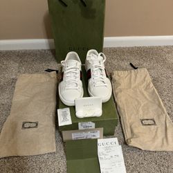 Authentic Womens Gucci ace Sneaker - Size 6 1/2