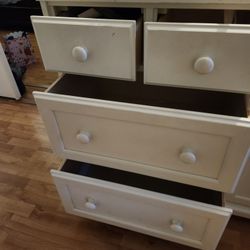 baby changing table/dresser 
