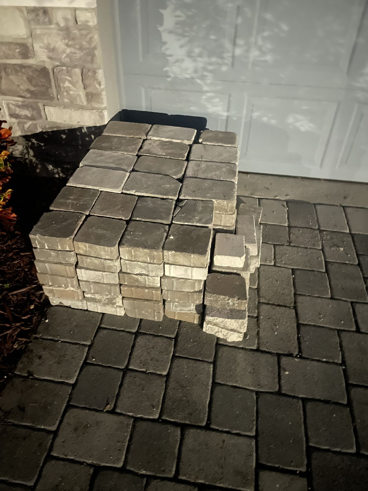 Brick Pavers  (150 Pcs)