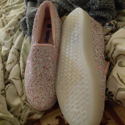 Girls shoes