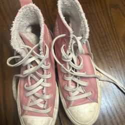 Converse Leather Pink **size 7.5 Women’s 
