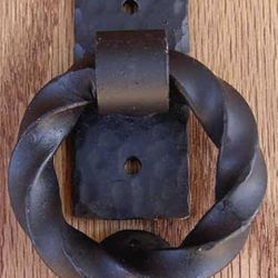 Small Twisted Ring Knocker/Pull