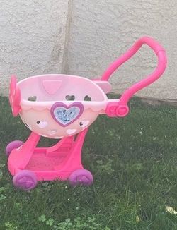 Child’s shopping cart