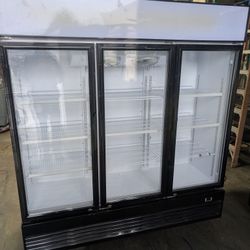 74-In Glass Door Refrigerator Merchandiser Model Clg- I'll Be Right 1320-bf