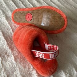 New women’s UGG FLUFF YEAH SLIDE SLIPPERS