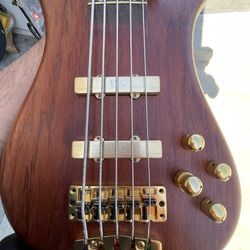 Warwick Streamer Stage II  4500.00