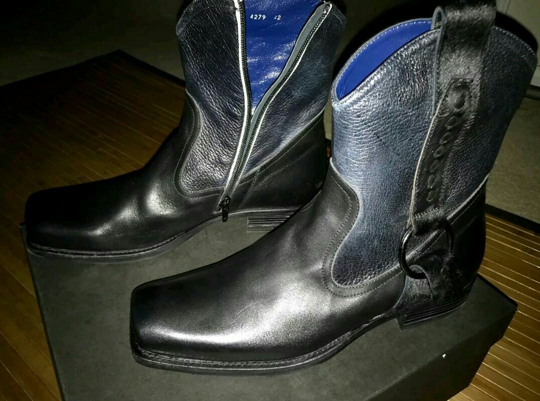Koil Men's Black Leather Italian Boots