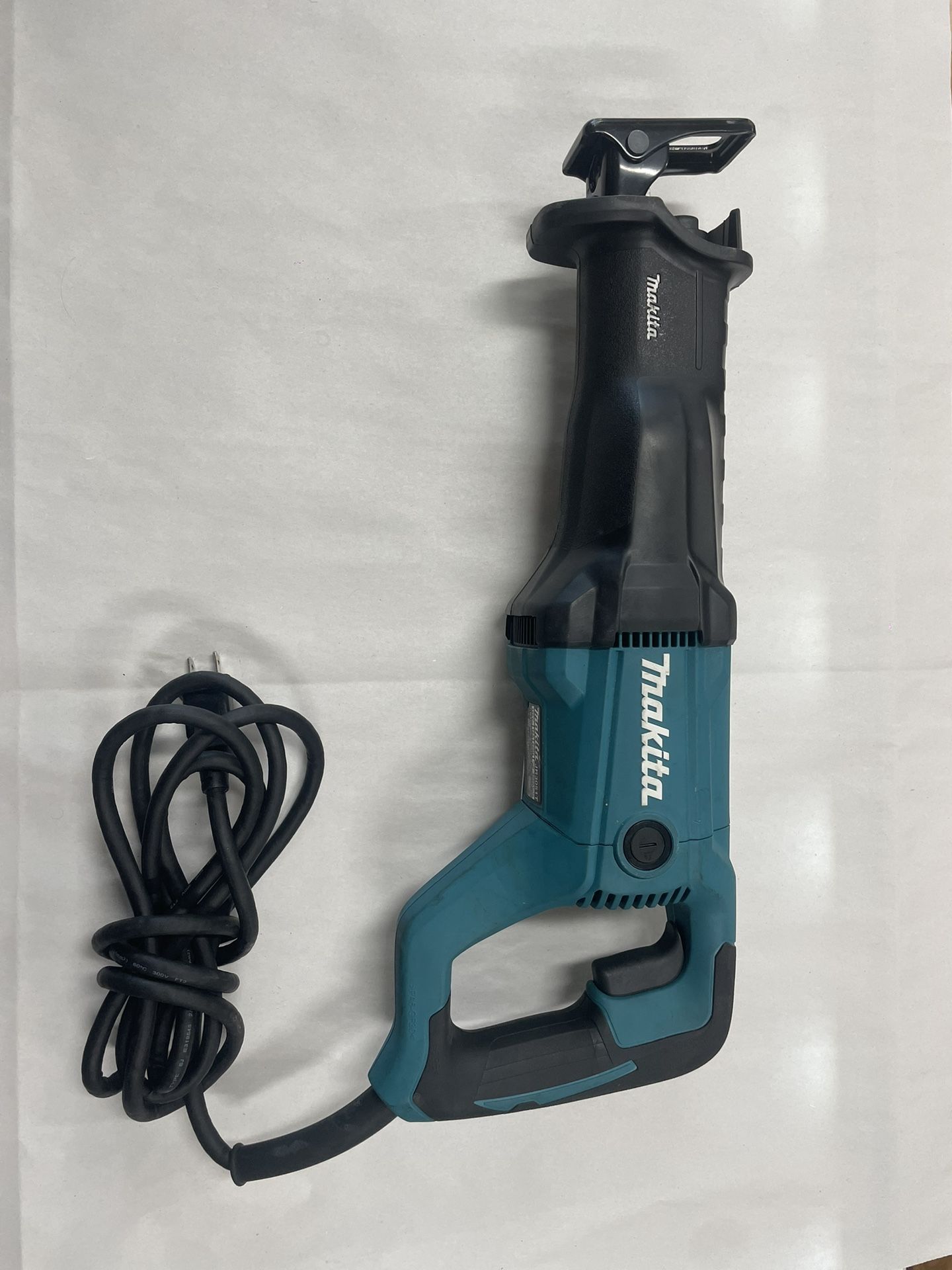 Makita 12 Amp Reciprocating Saw JR3051T