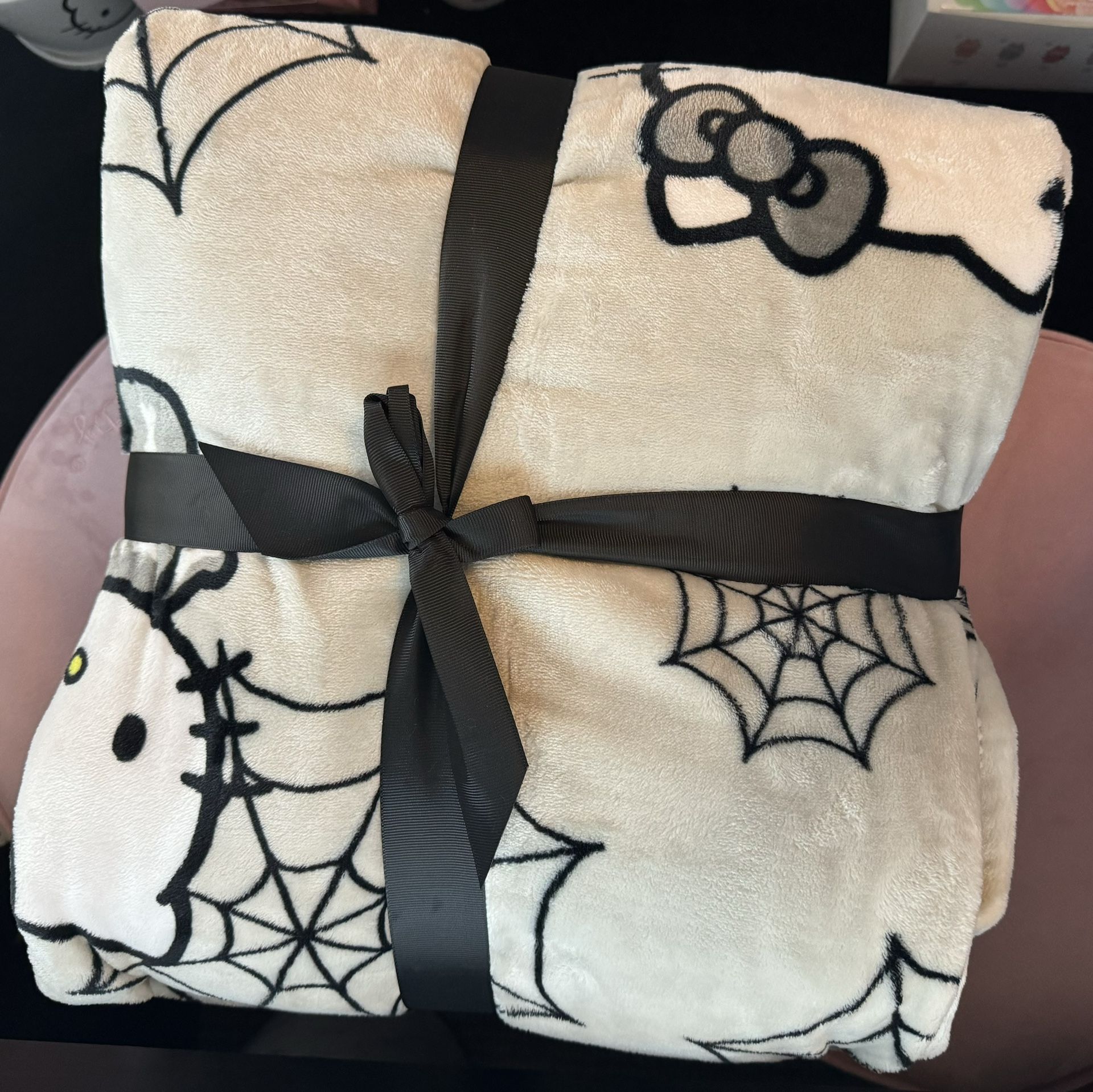 Hellokitty Twin Skeleton Blanket