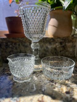 Diamond point crystal decor