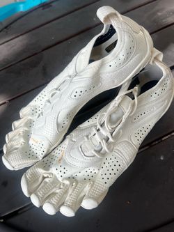 Vibram finger shoes size 5-9