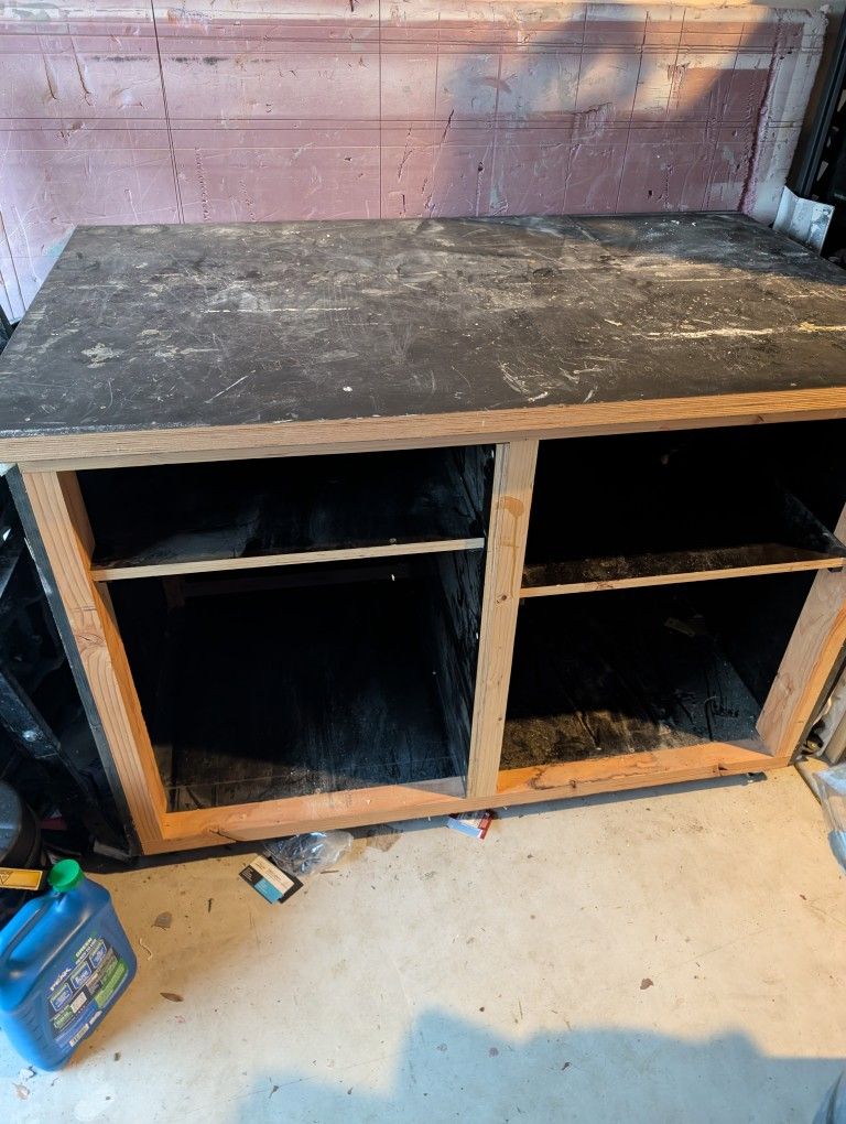 Mobile Workbench/ Assembly Table