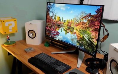 Alienware 32” 4K QD-OLED Like-New
