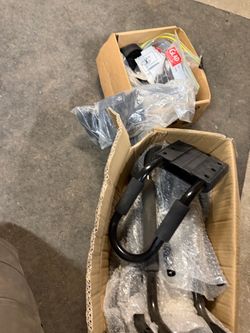 Kayak roof mount hardware