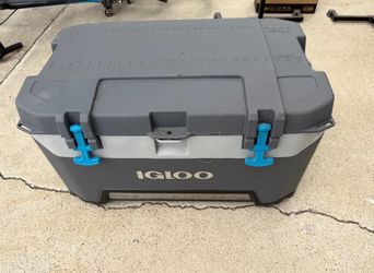 IGLOO cooler/ice chest