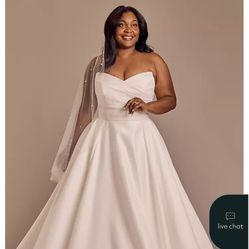 David’s Bridal Size 8 A-line Ballroom Wedding Dress