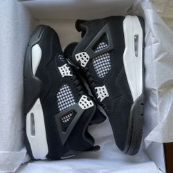 Jordan 4 White Thunder