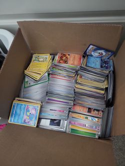 Pokémon bulk holo reverse and non holos